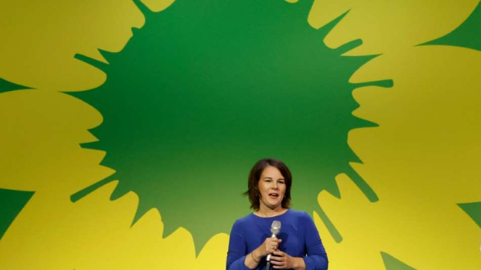 Baerbock k&uuml;ndigt Gespr&auml;che von Gr&uuml;nen und SPD f&uuml;r Sonntagabend an