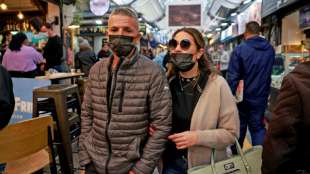 Israel hebt Maskenpflicht im Freien auf