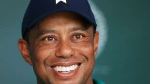 Tiger Woods bei schwerem Autounfall verletzt