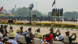 Myanmars Junta demonstriert mit Milit&auml;rparade St&auml;rke