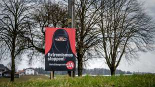Schweizer stimmen mit knapper Mehrheit f&uuml;r Verh&uuml;llungsverbot