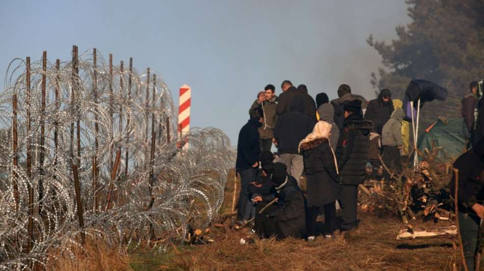 Tausende Migranten sitzen an der Grenze zwischen Belarus und Polen fest