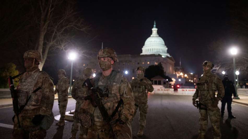 Nationalgardisten in Washington bewaffnet im Einsatz