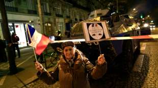 Protestkonvois haben Pariser Stadtrand erreicht