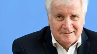 Seehofer weist Vorw&uuml;rfe der Verz&ouml;gerung von Ortskr&auml;fte-Verfahren zur&uuml;ck