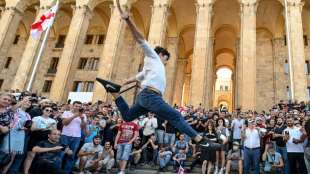 Demonstrationen in Georgien nach Absage von Pride-Parade