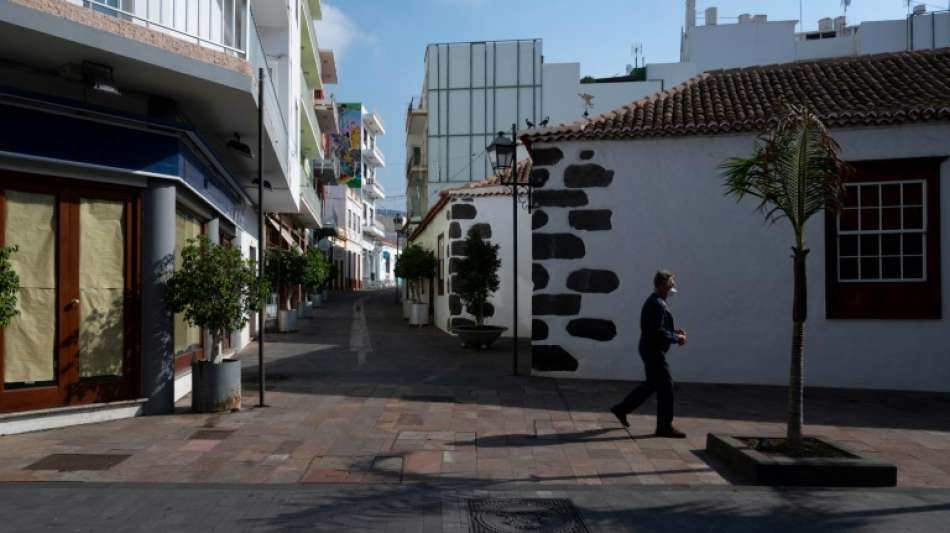 30.000 Menschen auf La Palma m&uuml;ssen wegen Vulkan in ihren H&auml;usern bleiben