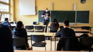 GEW warnt vor zu fr&uuml;her Abschaffung der Maskenpflicht in Schulen