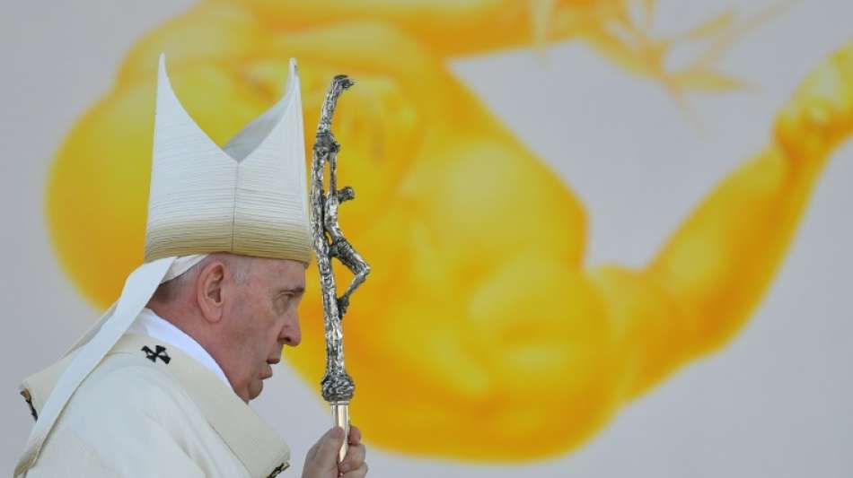 Papst Franziskus lehnt Amtsverzicht von Hamburger Erzbischof He&szlig;e ab