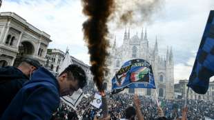 Polizei stoppt Scudetto-Party auf Mail&auml;nder Domplatz