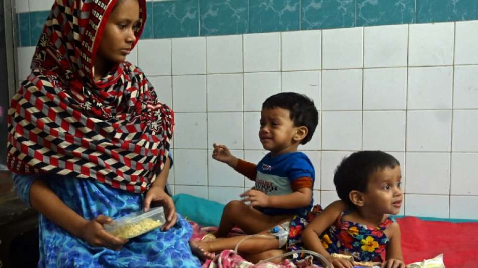 Zweieinhalbj&auml;hrige siamesische Zwillinge aus Bangladesch sollen getrennt werden