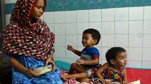 Zweieinhalbj&auml;hrige siamesische Zwillinge aus Bangladesch sollen getrennt werden