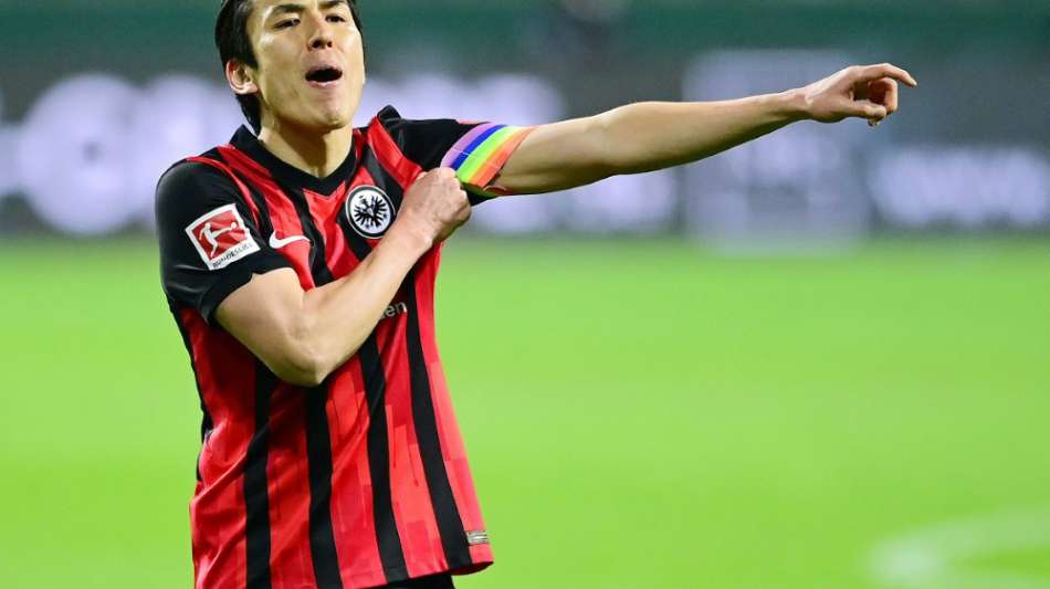 Eintracht-Dauerbrenner Hasebe verl&auml;ngert bis 2022
