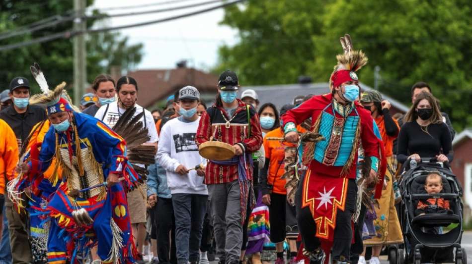 Trudeau ersch&uuml;ttert &uuml;ber Fund sterblicher &Uuml;berreste von 215 Ureinwohner-Kindern