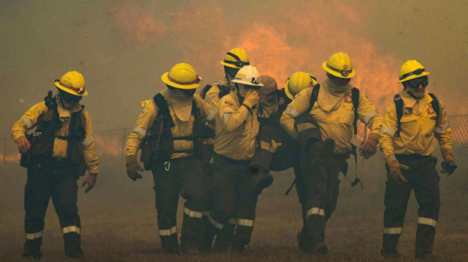 Gro&szlig;brand am Tafelberg in S&uuml;dafrika