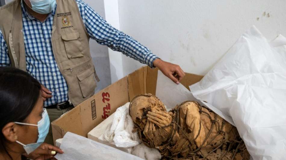 Arch&auml;ologen in Peru entdecken gefesselte Mumie
