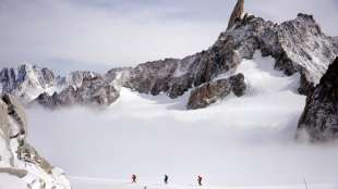 Bergsteiger darf die H&auml;lfte der Edelsteine nach Fund auf Mont Blanc behalten
