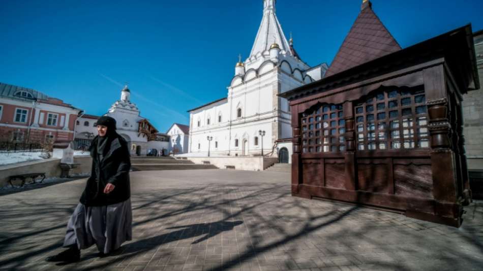 Jugendlicher sprengt sich in Schule in Russland in die Luft 