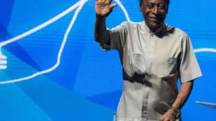 Pele erneut im Krankenhaus