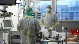 Bund und L&auml;nder arbeiten Notfallplan f&uuml;r Omikron-Infektionskrise aus