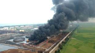 Gro&szlig;brand in indonesischer &Ouml;l-Raffinerie gel&ouml;scht