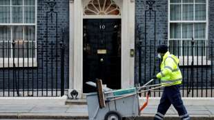Londoner Polizei leitet Ermittlungen zu Lockdown-Partys am Regierungssitz ein 