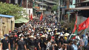Tausende Demonstranten rufen in Myanmar zu "Fr&uuml;hlingsrevolution" auf
