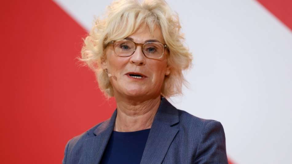 Verteidigungsministerin Lambrecht zu Besuch in Jordanien
