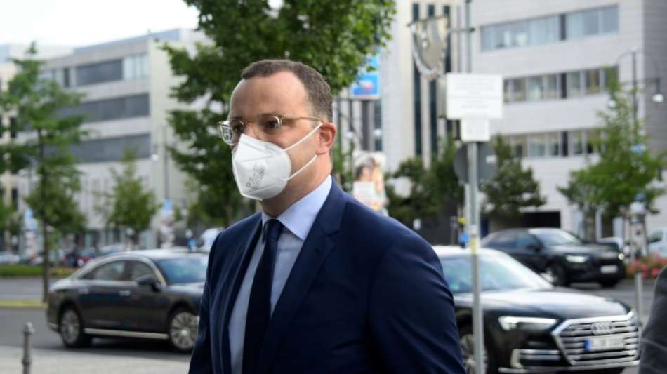 Spahn schlie&szlig;t weiteren Lockdown f&uuml;r Geimpfte und Genesene aus