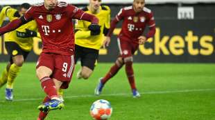 Sieg im Topspiel: Bayern wehrt BVB-Angriff ab