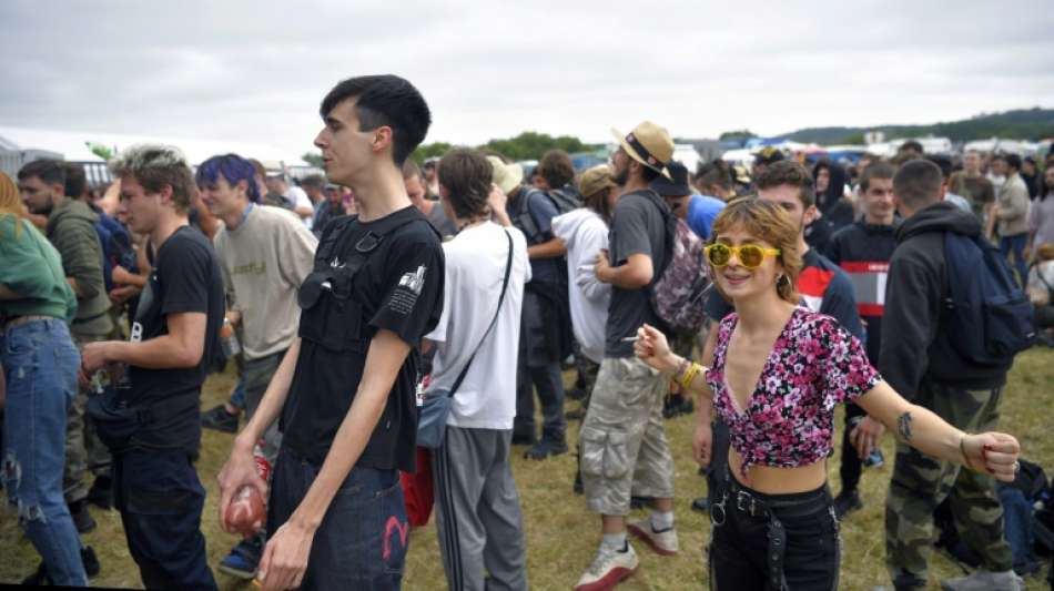 Sieben Verletzte bei Polizeieinsatz gegen illegale Rave-Party in Frankreich