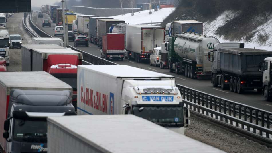 Zahl der Verkehrstoten f&auml;llt im Februar auf neuen monatlichen Tiefststand