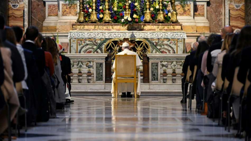 Papst Franziskus beginnt Gebetsreihe f&uuml;r Ende der Corona-Pandemie