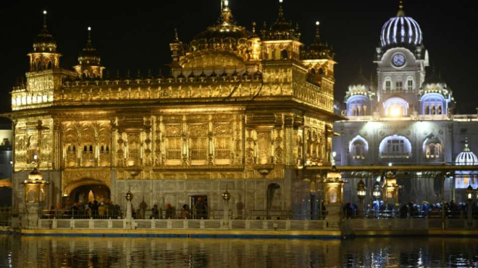 Mann nach Vorfall in Sikh-Tempel in Indien zu Tode gepr&uuml;gelt
