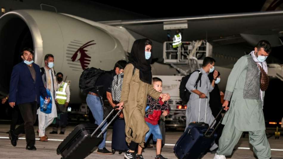 Erster ziviler Evakuierungsflug seit US-Abzug aus Afghanistan