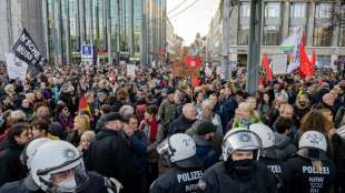 Rufe nach h&auml;rterem Durchgreifen gegen gewaltbereite Corona-Demonstranten