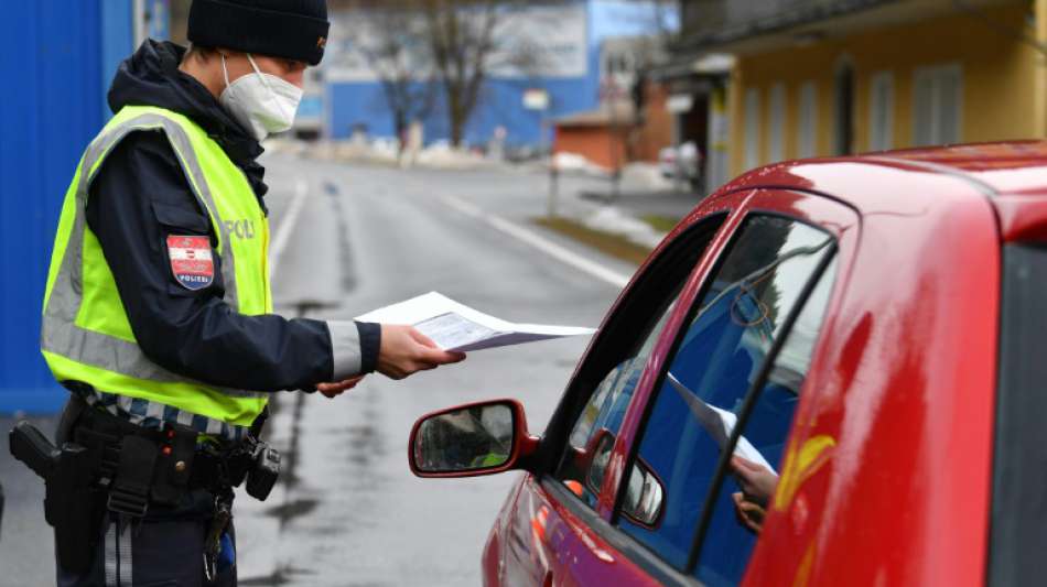 Strenge Kontrollen an Grenzen zu Tschechien und Tirol gestartet