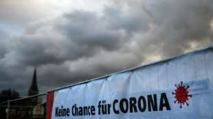 Bundesweite Sieben-Tage-Inzidenz sinkt auf 442,9