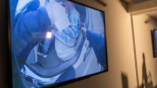T&ouml;dlicher Schuss nahe Minneapolis: US-Polizistin verwechselte Pistole mit Taser
