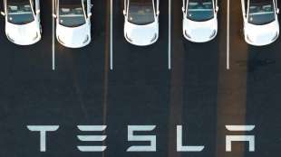 Landesregierung in Potsdam informiert &uuml;ber Genehmigung f&uuml;r Tesla-Ansiedlung