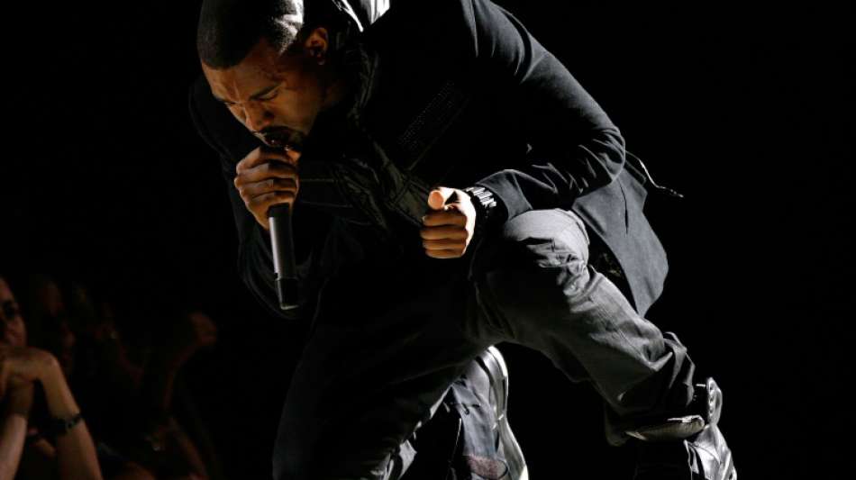 Sneakers von Kanye West f&uuml;r 1,8 Millionen Dollar verkauft