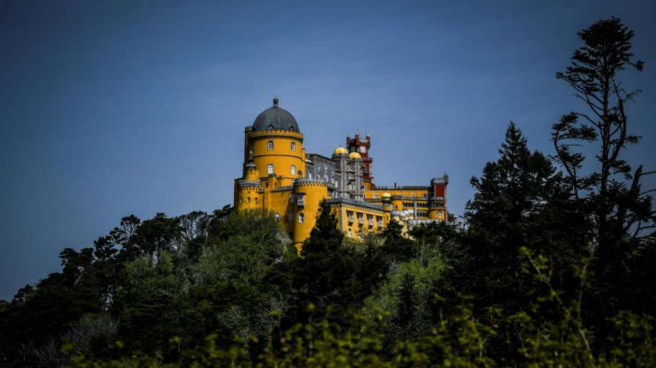 Portugal &ouml;ffnet Museen, Caf&eacute;terrassen und Schulen wieder