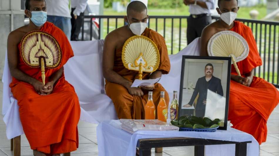 Trotz "gesegneten" Wassers gegen Corona: Schamane in Sri Lanka stirbt an Virus