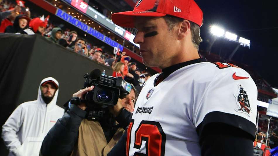 NFL: Brady-Zukunft nach dramatischem Aus offen - Chiefs mit Spektakel weiter 