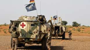 Zw&ouml;lf deutsche Soldaten bei Selbstmordanschlag in Mali verletzt