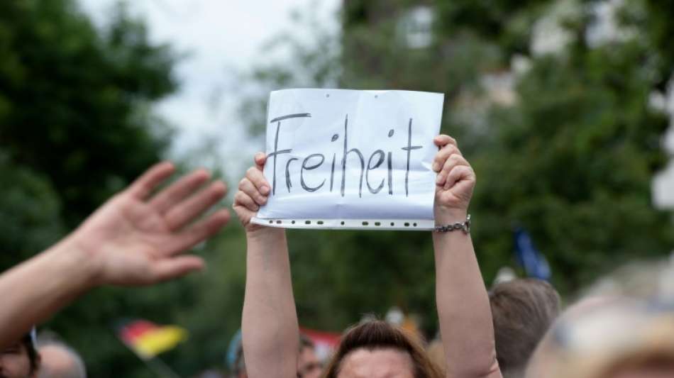 Politiker raten zur Vorsicht bei Vereinsverbot gegen Querdenker