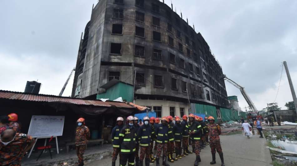Fabrikbesitzer nach Gro&szlig;brand mit mehr als 50 Toten in Bangladesch festgenommen