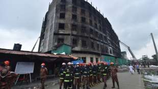 Fabrikbesitzer nach Gro&szlig;brand mit mehr als 50 Toten in Bangladesch festgenommen