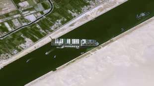 Blockade im Suez-Kanal dauert weiter an