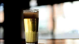 Zahl der Todesf&auml;lle durch Alkoholkonsum in England steigt auf Rekordhoch